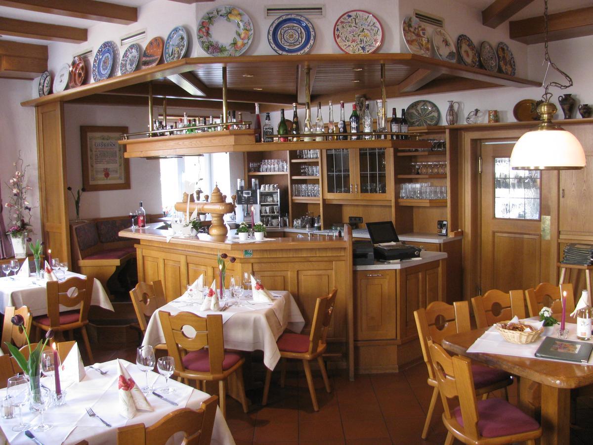 Hotel- Restaurant Zum Schwan Waldfischbach-Burgalben المظهر الخارجي الصورة