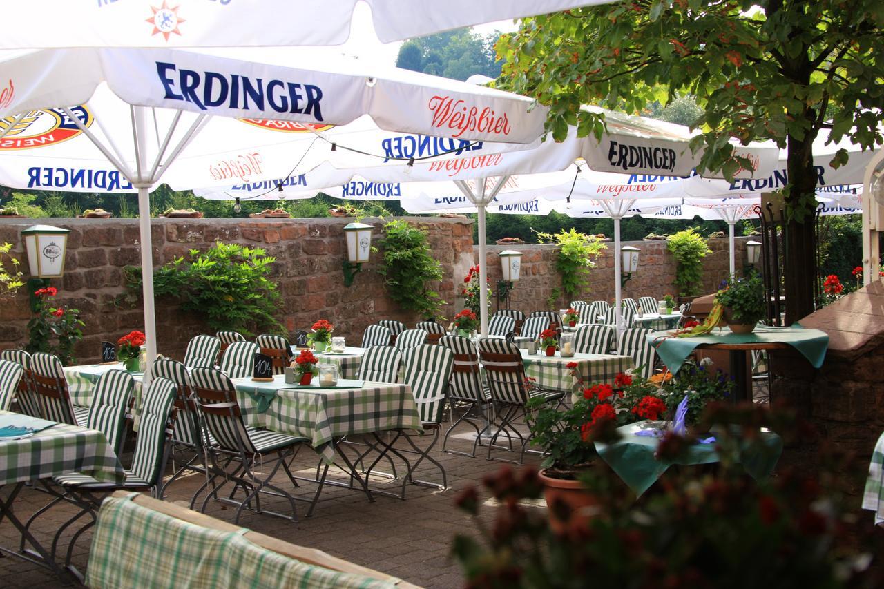 Hotel- Restaurant Zum Schwan Waldfischbach-Burgalben المظهر الخارجي الصورة