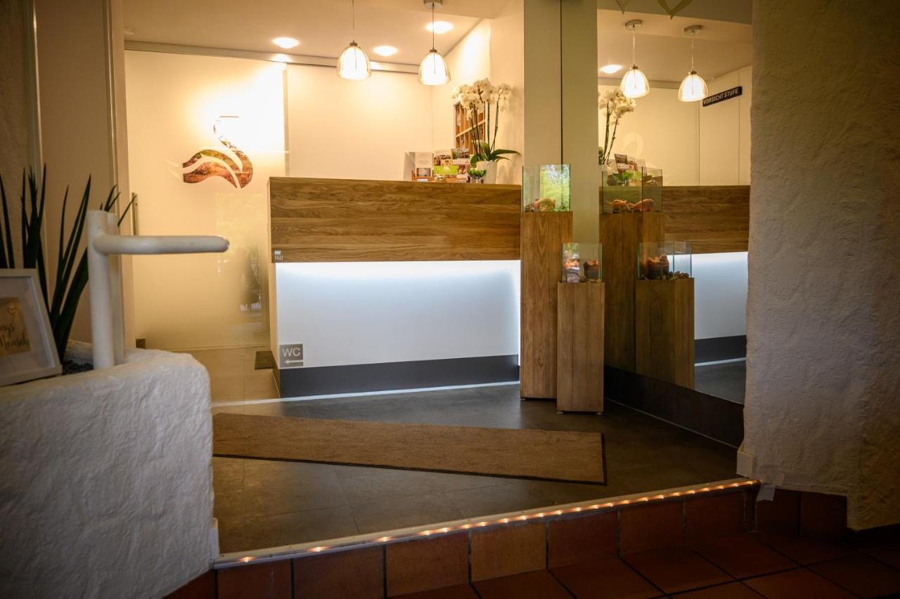 Hotel- Restaurant Zum Schwan Waldfischbach-Burgalben المظهر الخارجي الصورة