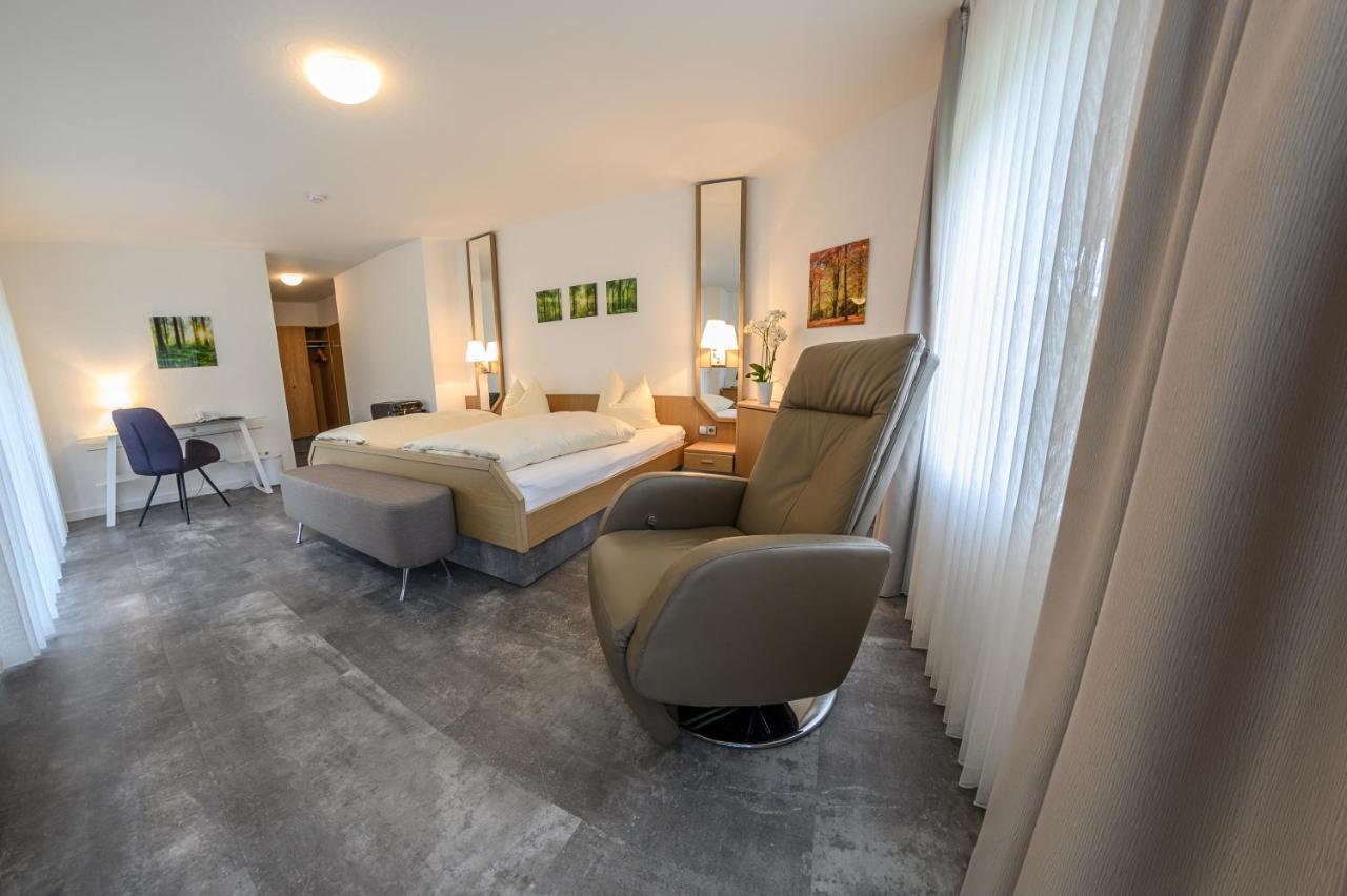 Hotel- Restaurant Zum Schwan Waldfischbach-Burgalben المظهر الخارجي الصورة